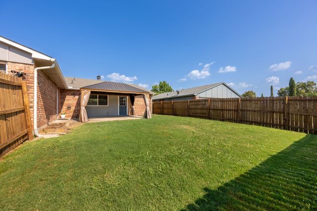 9210 Linda Vista Drive, Rowlett, TX 75088