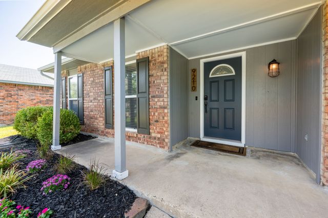 9210 Linda Vista Drive, Rowlett, TX 75088