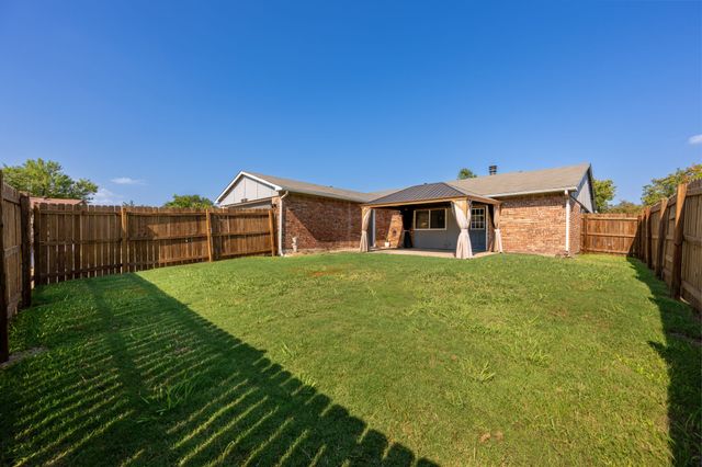 9210 Linda Vista Drive, Rowlett, TX 75088