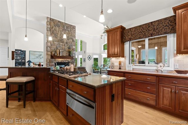 16048 Pine Bluff Court, Fenton, MI 48430