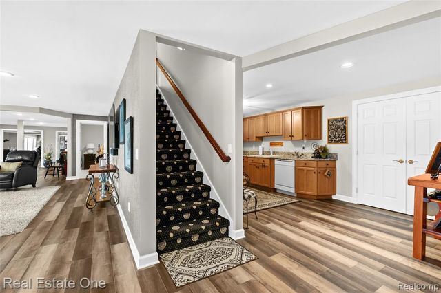 16048 Pine Bluff Court, Fenton, MI 48430