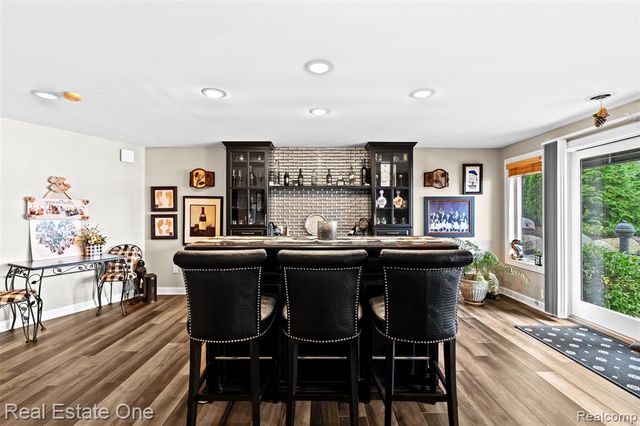 16048 Pine Bluff Court, Fenton, MI 48430