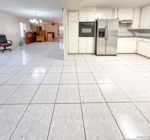 1800 Jones, Beeville, TX 78102