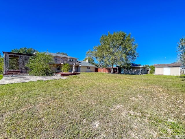 1800 Jones, Beeville, TX 78102