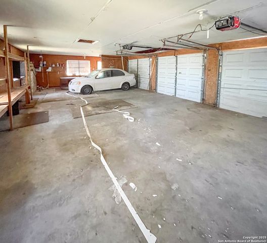 1800 Jones, Beeville, TX 78102