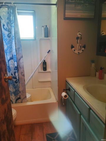 2338 E Tanner Lane, Winamac, IN 46996