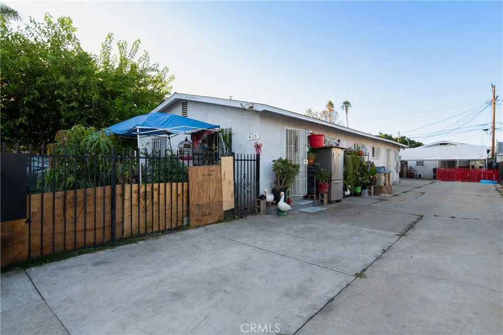 415 95th Street, Los Angeles, CA 90044