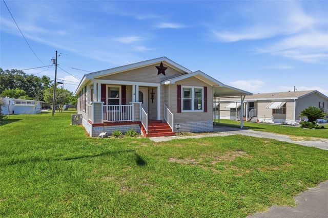 39206 FLORA AVENUE, Zephyrhills, FL 33542