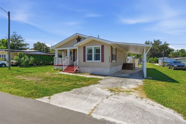39206 FLORA AVENUE, Zephyrhills, FL 33542