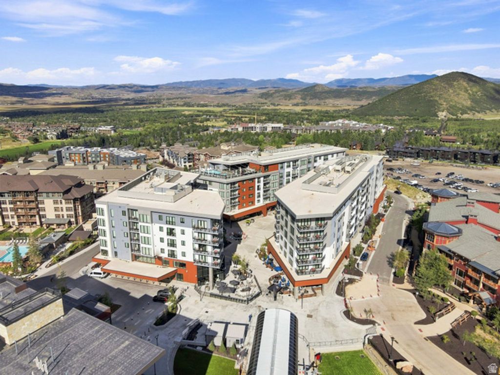 2417 W HIGH RD #3210, Park City, UT 84098 — exterior