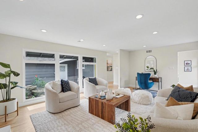 851 Mangrove Avenue, Sunnyvale, CA 94086