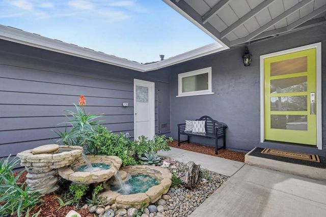 851 Mangrove Avenue, Sunnyvale, CA 94086