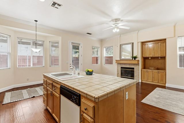 5125 Fawn Hollow Way, Antelope, CA 95843