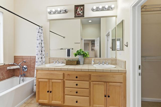 5125 Fawn Hollow Way, Antelope, CA 95843