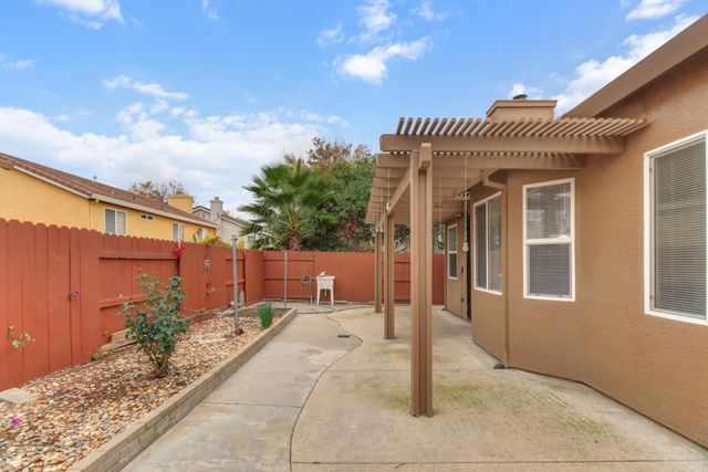 5125 Fawn Hollow Way, Antelope, CA 95843