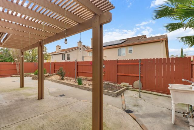 5125 Fawn Hollow Way, Antelope, CA 95843