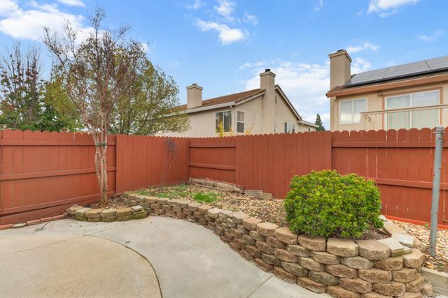 5125 Fawn Hollow Way, Antelope, CA 95843