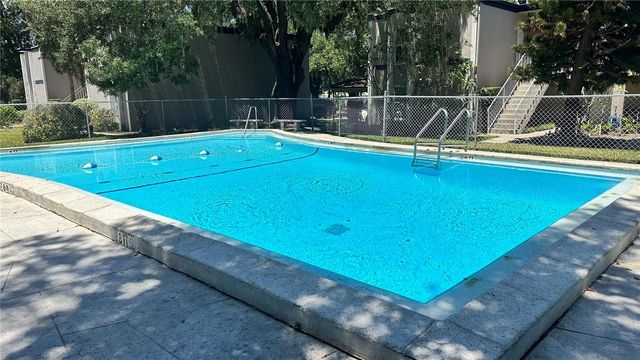 165 PICARDY VILLA CIRCLE 201, Brandon, FL 33510