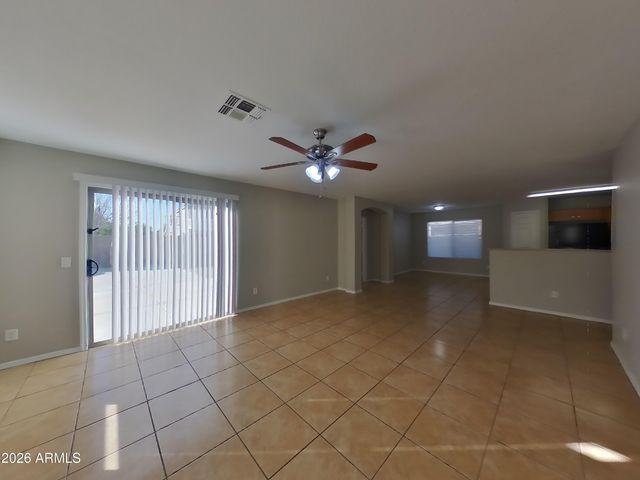 8123 W HAMMOND Lane, Phoenix, AZ 85043