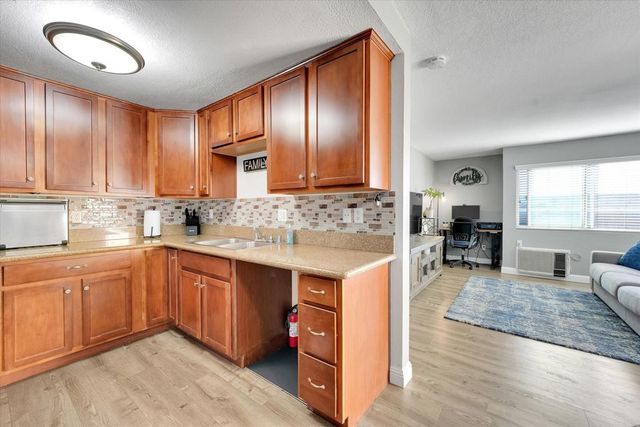 12719 Robison Boulevard 18, Poway, CA 92064