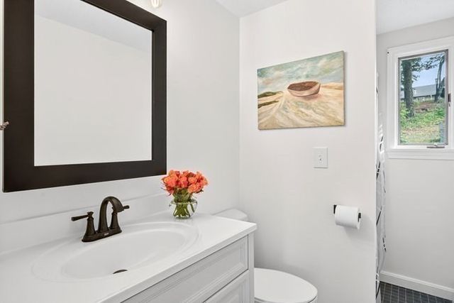 20 Mutiny Way, Mashpee, MA 02649