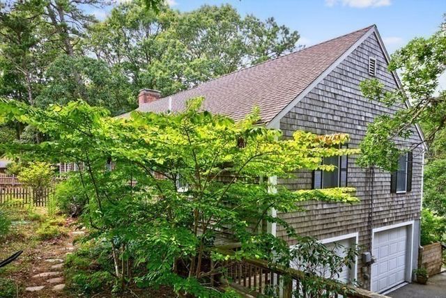 20 Mutiny Way, Mashpee, MA 02649