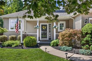 38408 Piccadilly Square, Willoughby, OH 44094