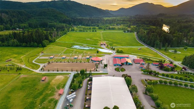 21733 Entsminger Road NE, Arlington, WA 98223