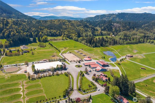 21733 Entsminger Road NE, Arlington, WA 98223