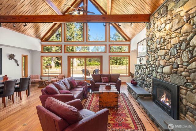 21733 Entsminger Road NE, Arlington, WA 98223