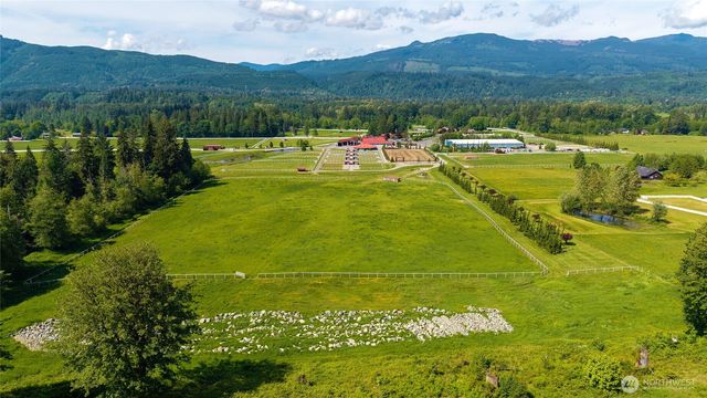 21733 Entsminger Road NE, Arlington, WA 98223