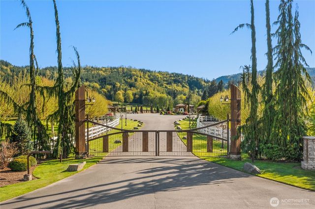 21733 Entsminger Road NE, Arlington, WA 98223