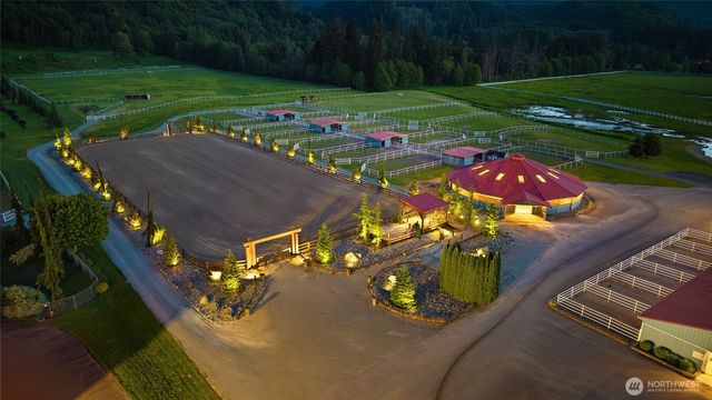 21733 Entsminger Road NE, Arlington, WA 98223