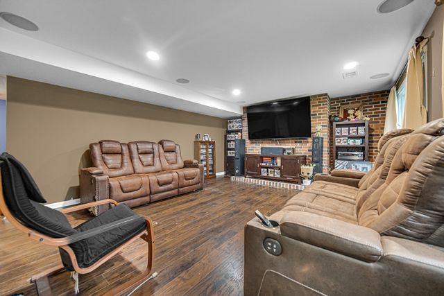 2837 191st Place, Lansing, IL 60438
