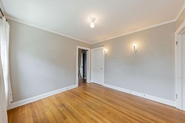 6152 Locust Street, Kansas City, MO 64110