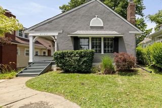 6152 Locust Street, Kansas City, MO 64110