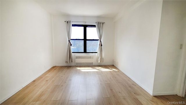 99-52 66rd 3T, Rego Park, NY 11374