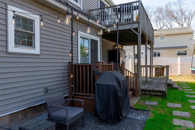 151 Cheltenham Road, West Babylon, NY 11704