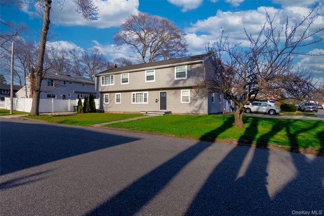 151 Cheltenham Road, West Babylon, NY 11704