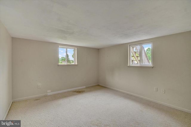 95 VINTON DR, York, PA 17402