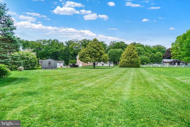 95 VINTON DR, York, PA 17402