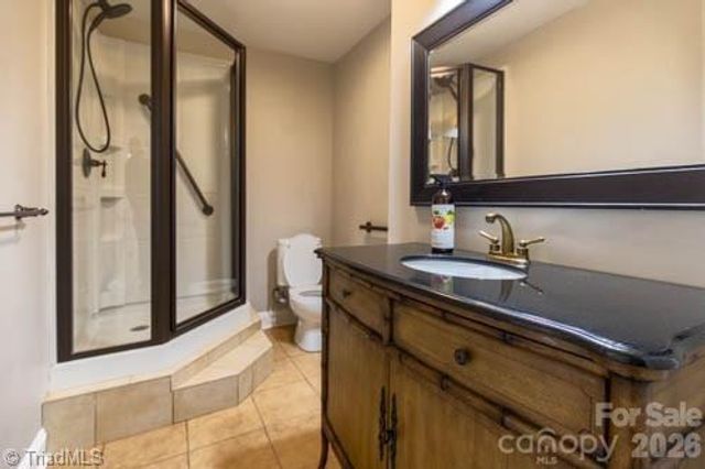 1405 Lyndhurst Drive, High Point, NC 27262