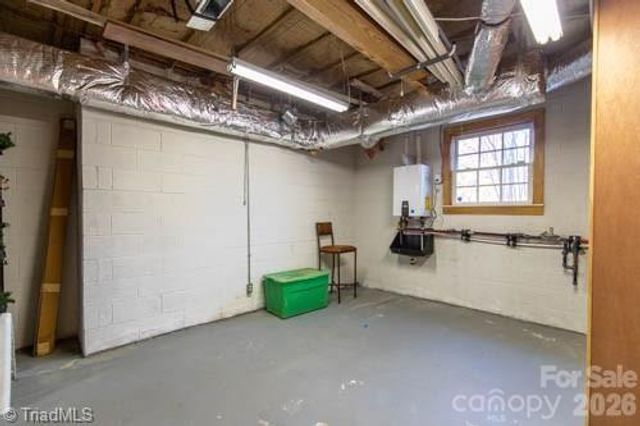 1405 Lyndhurst Drive, High Point, NC 27262