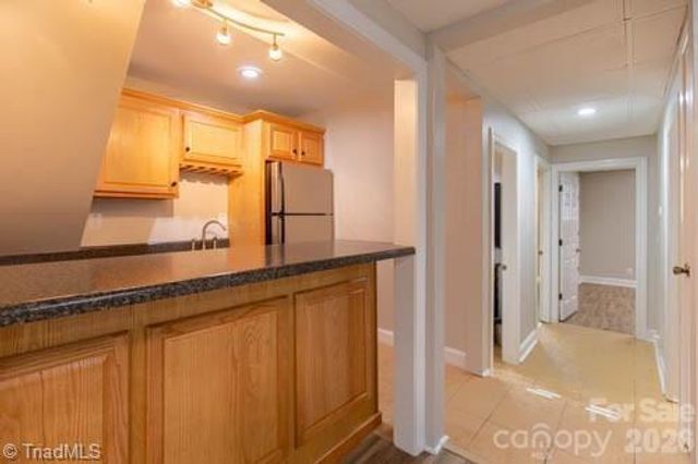 1405 Lyndhurst Drive, High Point, NC 27262