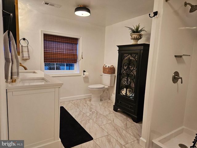 14464 LIPSCOMB HILL LN, Milford, VA 22514