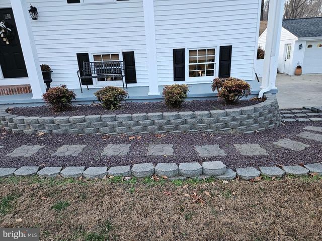 14464 LIPSCOMB HILL LN, Milford, VA 22514