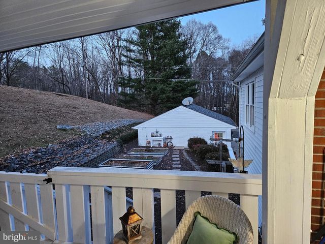 14464 LIPSCOMB HILL LN, Milford, VA 22514