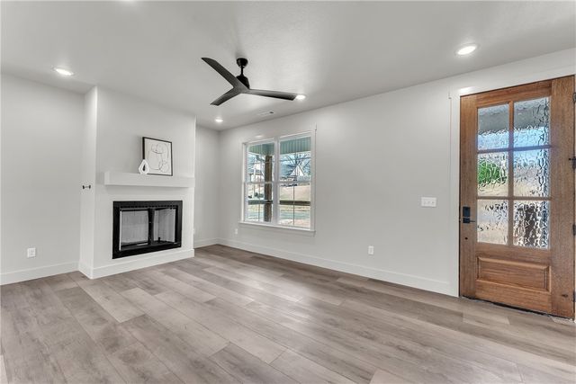 20 Marionet Lane, Bella Vista, AR 72714