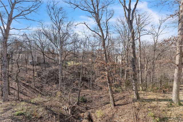 20 Marionet Lane, Bella Vista, AR 72714