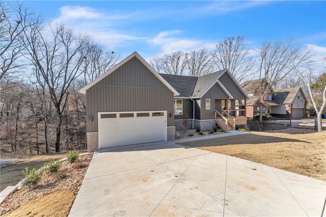 20 Marionet Lane, Bella Vista, AR 72714